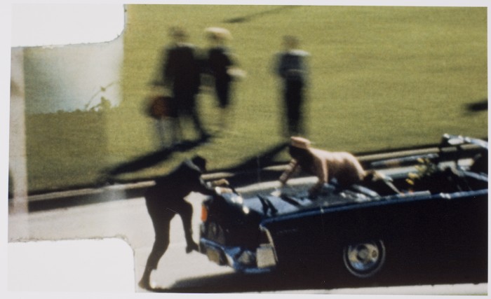 The Ontology of Replay: The Zapruder Video and American Conspiracy Films (Teorija in praksa)